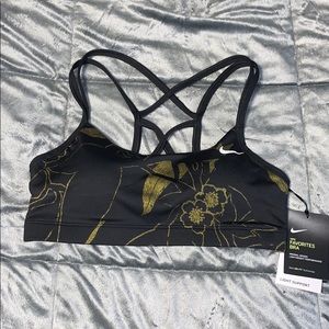 New nike sports bra